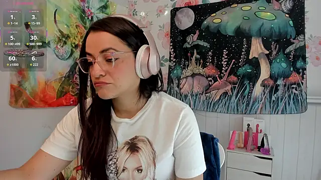 LovelyAzucena online show from 11, 9, 2025