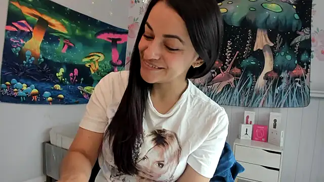 LovelyAzucena online show from 16, 10, 2025