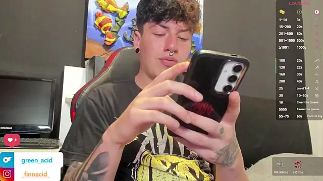 Snapshot of Green_acid01 chatting on 24, 4, 2026 Green acid01 online show from 24, 4, 2026