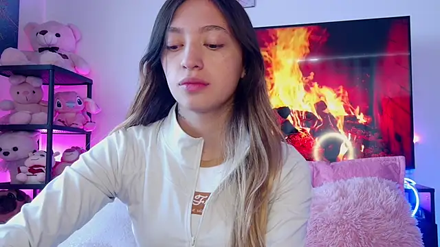 Snapshot of TiffanyBela chatting on 25, 2, 2026 TiffanyBela online show from 25, 2, 2026