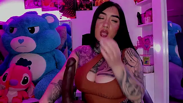 Snapshot of CloeeBeckam chatting on 14, 4, 2026 CloeeBeckam online show from 14, 4, 2026