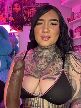 Snapshot of CloeeBeckam chatting on 16, 4, 2026 CloeeBeckam online show from 16, 4, 2026