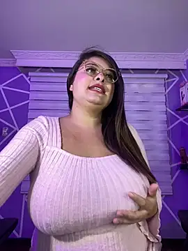 MiiaaJoness online show from 15, 2, 2025