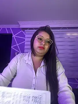 MiiaaJoness online show from 1, 10, 2025