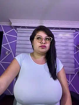 Snapshot of MiiaaJoness chatting on 13, 3, 2026 MiiaaJoness online show from 13, 3, 2026