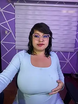 Snapshot of MiiaaJoness chatting on 7, 7, 2026 MiiaaJoness online show from 7, 7, 2026