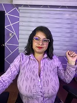 Snapshot of MiiaaJoness chatting on 28, 7, 2026 MiiaaJoness online show from 28, 7, 2026