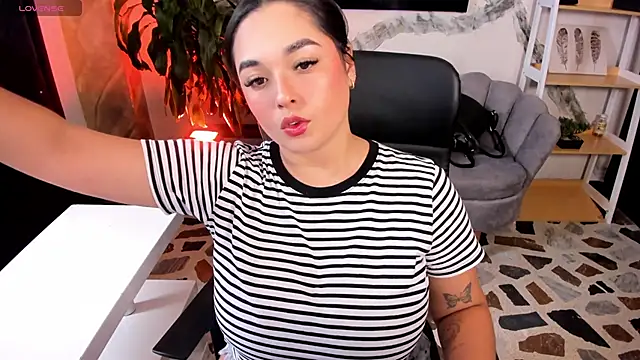 Snapshot of CelesteBrucee chatting on 10, 1, 2026 CelesteBrucee online show from 10, 1, 2026