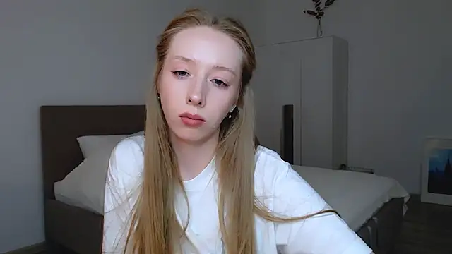 Luna insniity online show from 20, 2, 2025