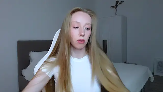 Luna insniity online show from 9, 9, 2025