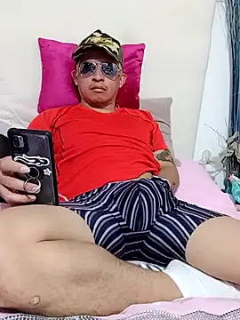 Snapshot of Chdgr chatting on 4, 2, 2025 Chdgr online show from 4, 2, 2025