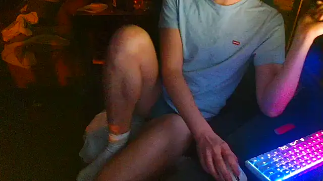 Str8boyy online show from 1, 1, 2025