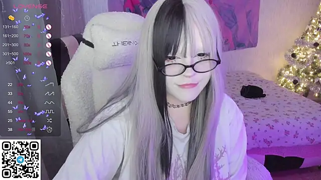 Snapshot of SelenaCute chatting on 14, 1, 2026 SelenaCute online show from 14, 1, 2026