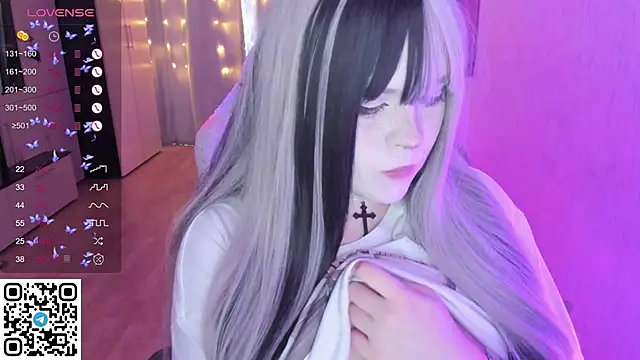 Snapshot of SelenaCute chatting on 17, 2, 2026 SelenaCute online show from 17, 2, 2026