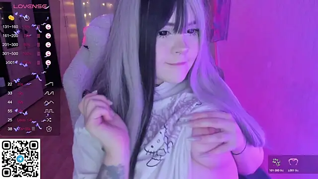 Snapshot of SelenaCute chatting on 11, 4, 2026 SelenaCute online show from 11, 4, 2026