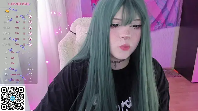 Snapshot of SelenaCute chatting on 27, 5, 2026 SelenaCute online show from 27, 5, 2026