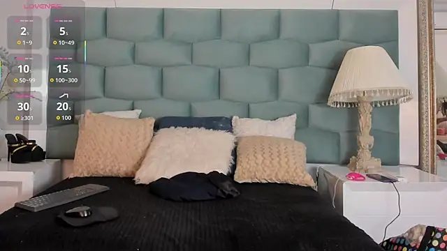 MiaMancini online show from 21, 3, 2026