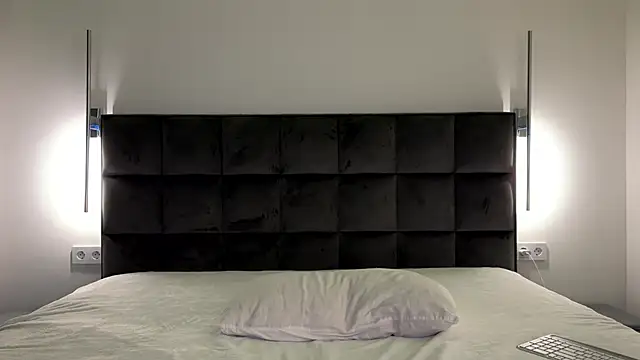 NotElis online show from 13, 9, 2025