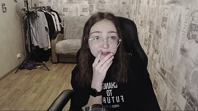 Snapshot of AmeliaKamishiro chatting on 12, 12, 2024 AmeliaKamishiro online show from 12, 12, 2024