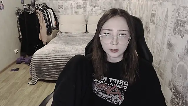 Snapshot of AmeliaKamishiro chatting on 21, 12, 2024 AmeliaKamishiro online show from 21, 12, 2024