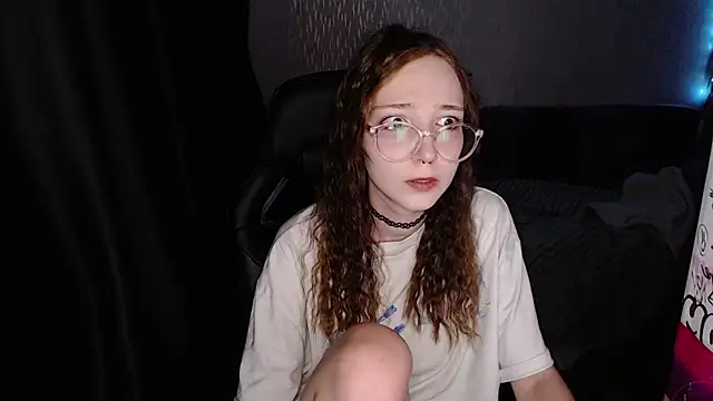 Snapshot of AmeliaKamishiro chatting on 2, 10, 2025 AmeliaKamishiro online show from 2, 10, 2025