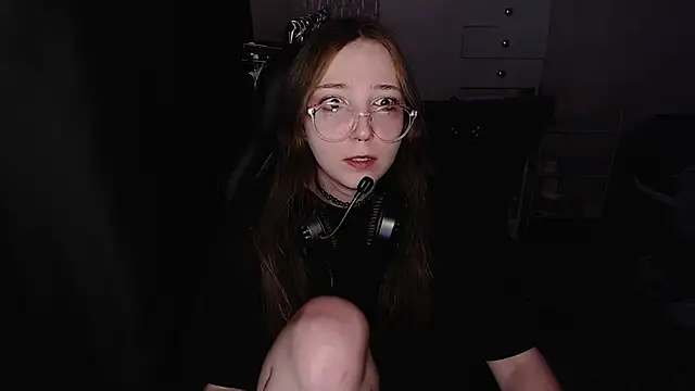 AmeliaKamishiro online show from 19, 12, 2025