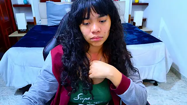 laureentt  online show from 22, 11, 2025