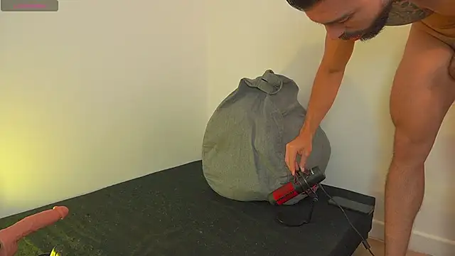 Markbrown online show from 31, 3, 2026