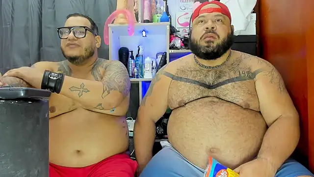 Latino bigcock online show from 31, 1, 2025