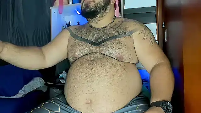 Latino bigcock online show from 13, 3, 2025