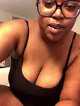 Snapshot of SweetHoneyBunz chatting on 14, 1, 2026 SweetHoneyBunz online show from 14, 1, 2026