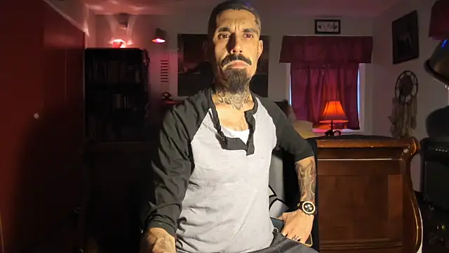 Snapshot of RoosterWabbit chatting on 5, 1, 2025 RoosterWabbit online show from 5, 1, 2025