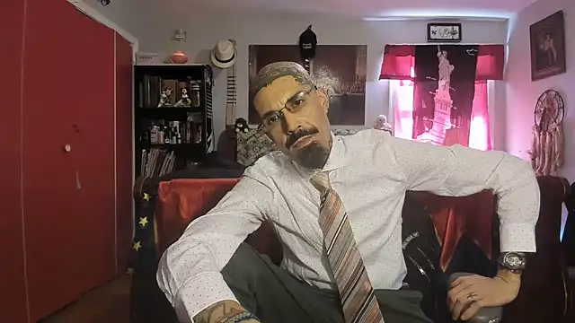 Snapshot of RoosterWabbit chatting on 8, 3, 2025 RoosterWabbit online show from 8, 3, 2025