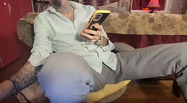 Snapshot of RoosterWabbit chatting on 23, 3, 2025 RoosterWabbit online show from 23, 3, 2025