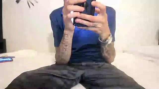 Snapshot of RoosterWabbit chatting on 22, 9, 2025 RoosterWabbit online show from 22, 9, 2025