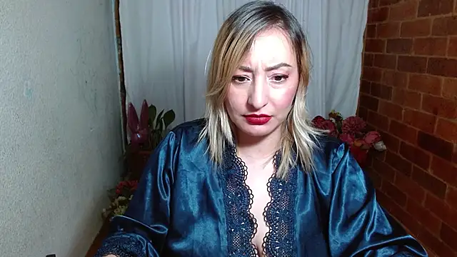 Snapshot of rashellroses22 chatting on 11, 12, 2024 rashellroses22 online show from 11, 12, 2024