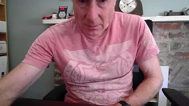 Snapshot of jiggy77777 chatting on 4, 12, 2024 jiggy77777 online show from 4, 12, 2024