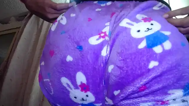 daleska ayala 1 online show from 26, 1, 2025