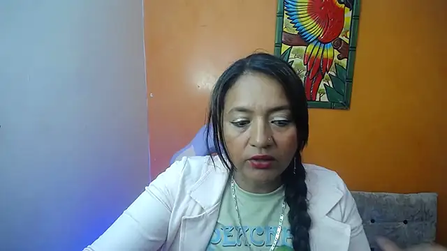 daleska ayala 1 online show from 10, 2, 2025