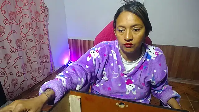 daleska ayala 1 online show from 22, 2, 2025