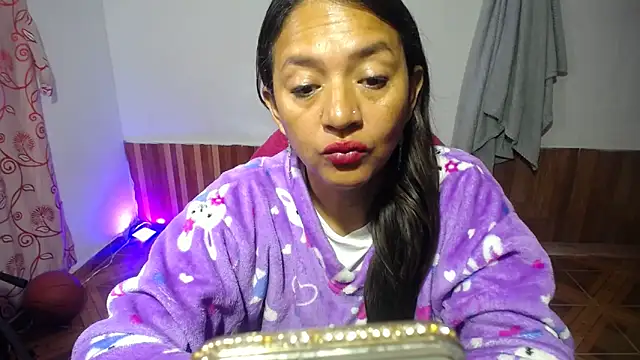 daleska ayala 1 online show from 25, 2, 2025