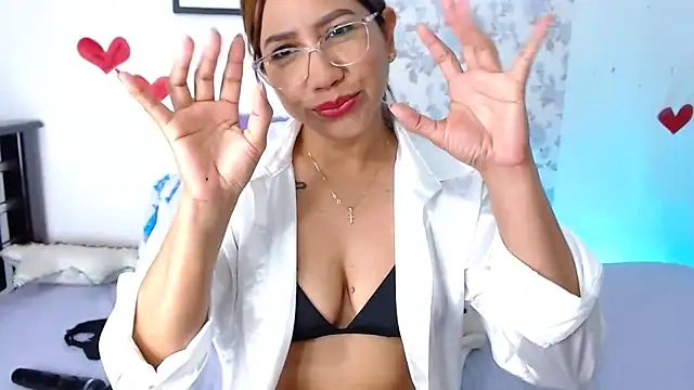 Snapshot of vanessa_cute1 chatting on 22, 2, 2025 vanessa cute1 online show from 22, 2, 2025