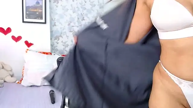 Snapshot of vanessa_cute1 chatting on 13, 3, 2025 vanessa cute1 online show from 13, 3, 2025