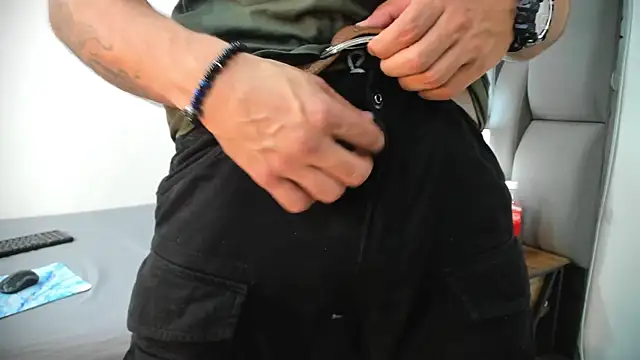 Snapshot of Thiagogomez chatting on 25, 3, 2026 Thiagogomez online show from 25, 3, 2026