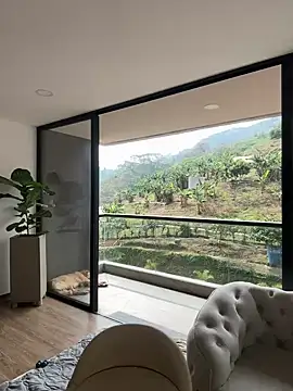 Helenbronwx online show from 2, 2, 2025