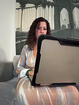 Snapshot of Bigbuttbrooklynn chatting on 16, 5, 2026 Bigbuttbrooklynn online show from 16, 5, 2026
