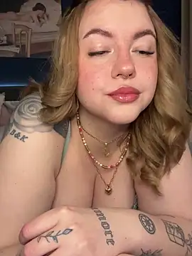 Snapshot of VictoriaLaFleur chatting on 9, 1, 2025 VictoriaLaFleur online show from 9, 1, 2025