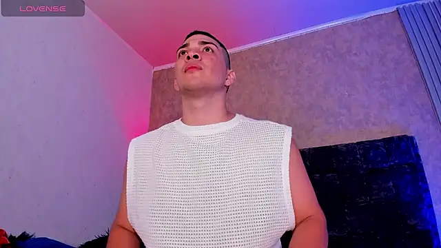 Snapshot of JUANDIAMONDS98 chatting on 25, 2, 2025 JUANDIAMONDS98 online show from 25, 2, 2025