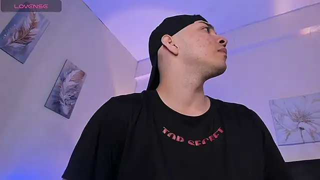 Snapshot of JUANDIAMONDS98 chatting on 11, 9, 2025 JUANDIAMONDS98 online show from 11, 9, 2025