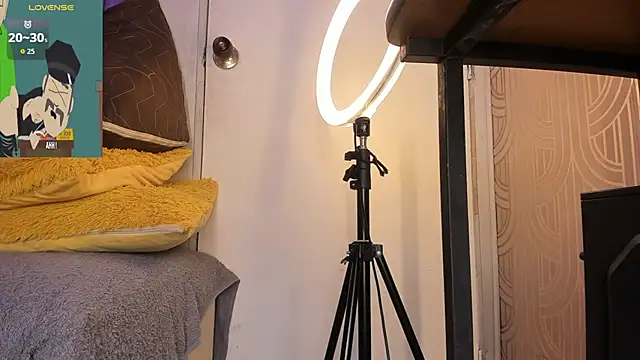 Snapshot of JUANDIAMONDS98 chatting on 6, 10, 2025 JUANDIAMONDS98 online show from 6, 10, 2025